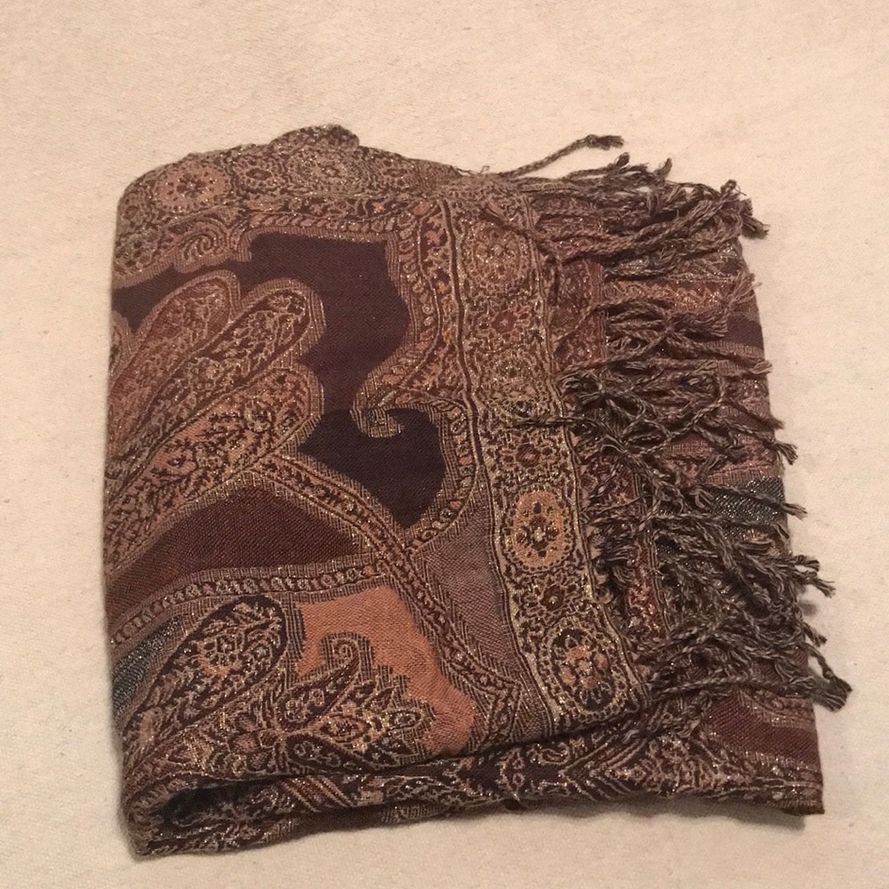 Beautiful and soft sparkly pashmina shawl wrap